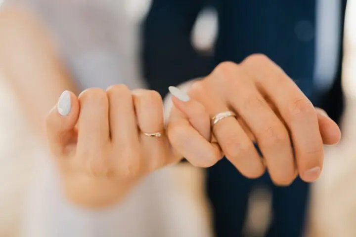 やっぱり結婚できない？深夜タイプ女性のモテ期や結婚時期