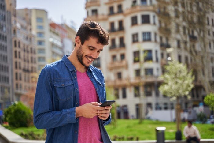 付き合ってないのに毎日LINEが続く時の男性心理8選！彼の気持ちは？