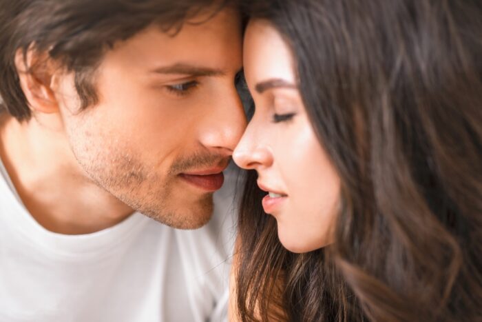 AB型男性が惹かれる女性の特徴12選!ずっと好きでいられる女性はどんな人? AB型男性が惹かれる女性の特徴12選!ずっと好きでいられる女性はどんな人?