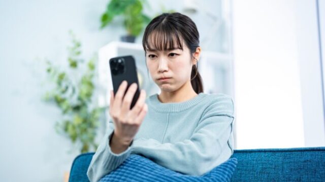 元彼のストーリーを見ないほうがいい？SNSを見るのは復縁にマイナス？