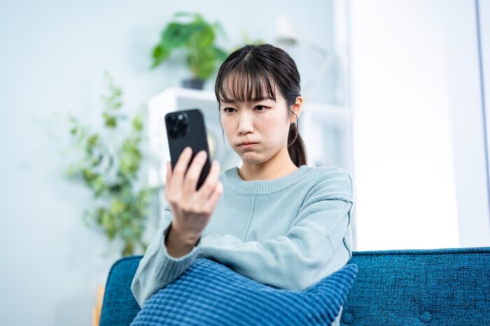 元彼のストーリーを見ないほうがいい？SNSを見るのは復縁にマイナス？