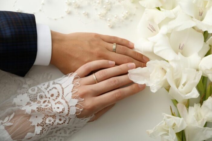 相手がすでに結婚している・結婚を前提とした恋人がいる